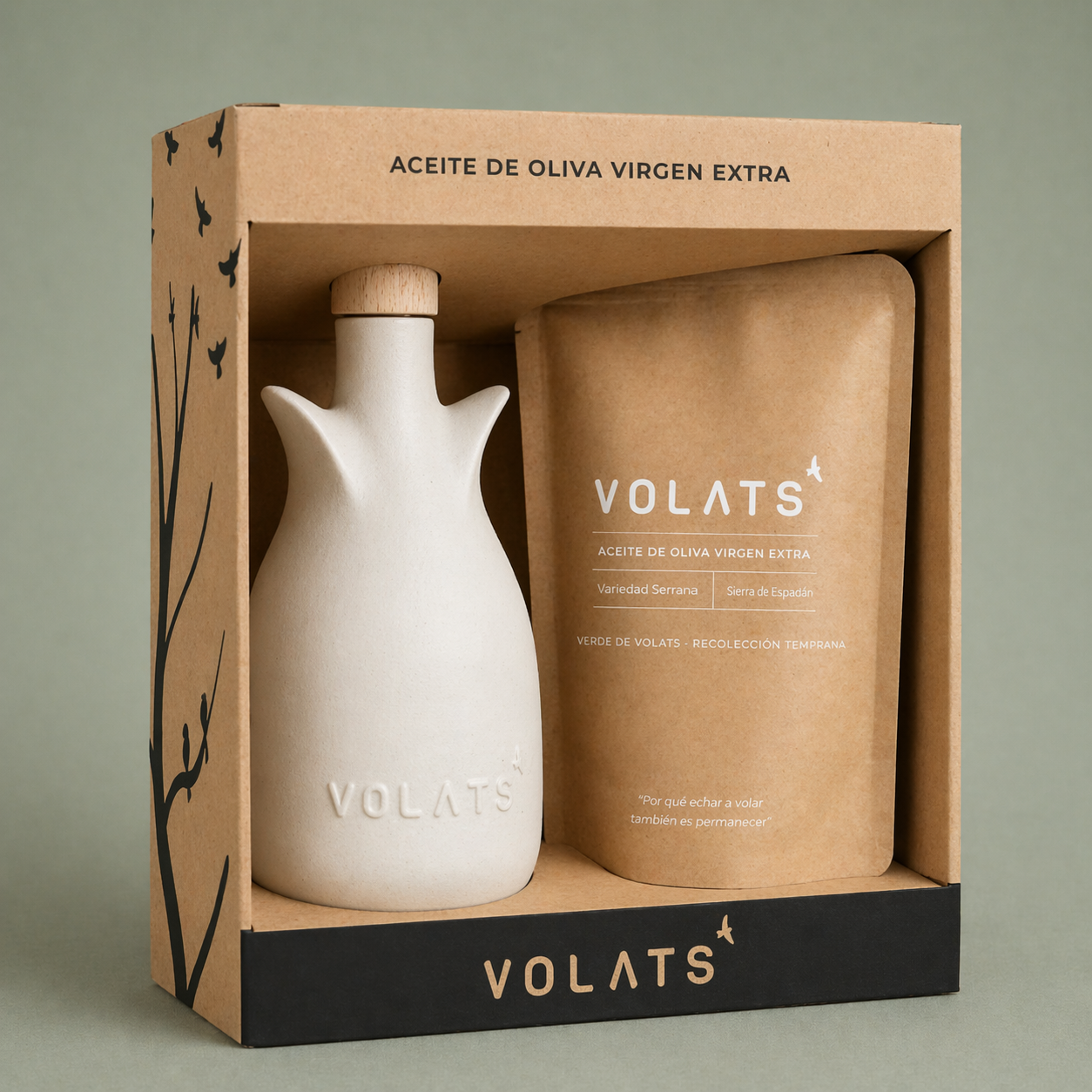Pack de AOVE Volats con botella de cerámica y envase flexible en caja de presentación.