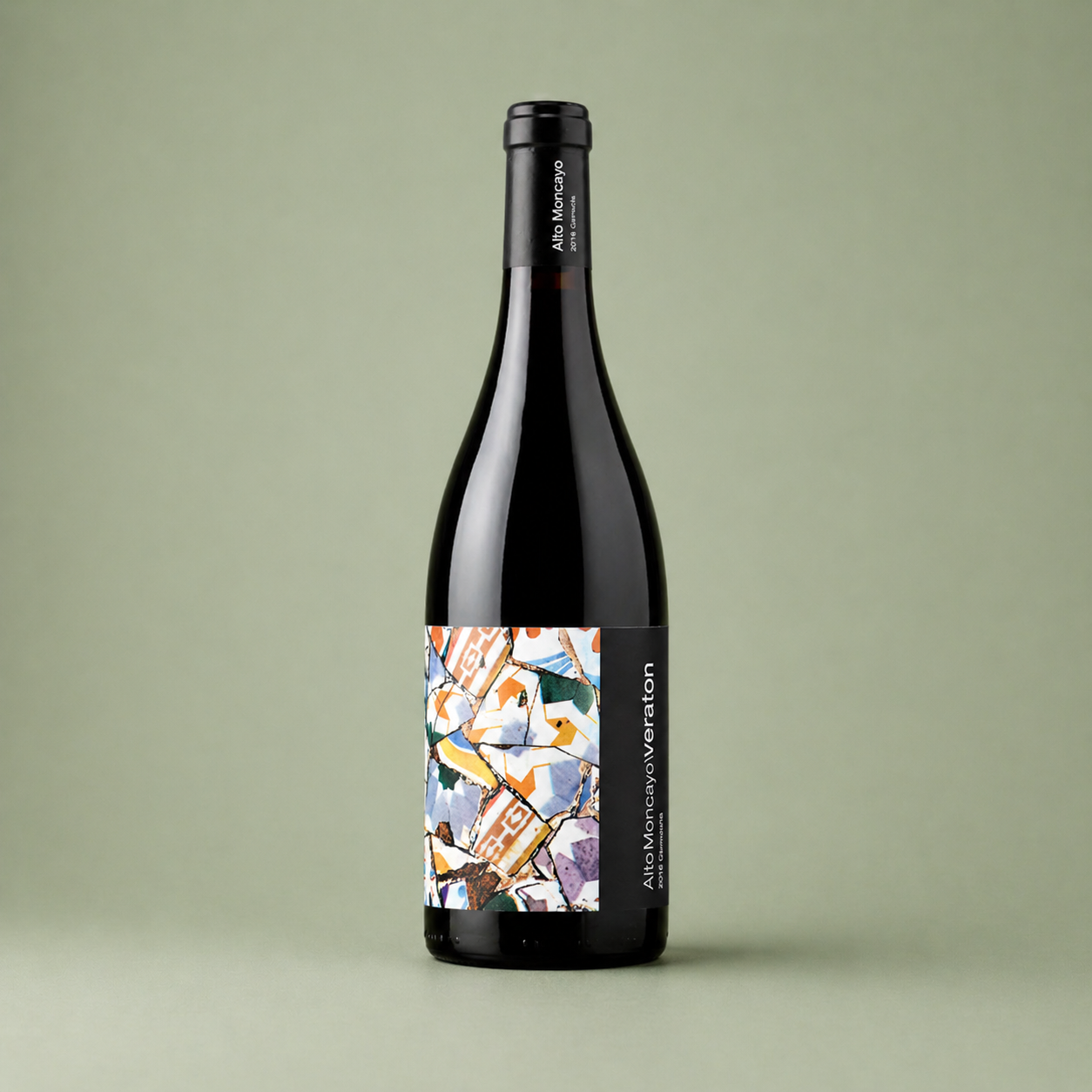 Botella de vino tinto Alto Moncayo Veratón Garnacha.