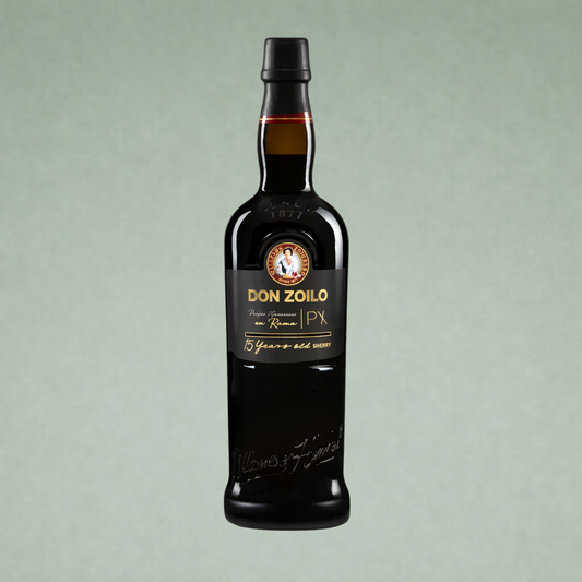 Botella de Don Zoilo PX 15 años, vino generoso Pedro Ximénez envejecido, estilo dulce y concentrado.