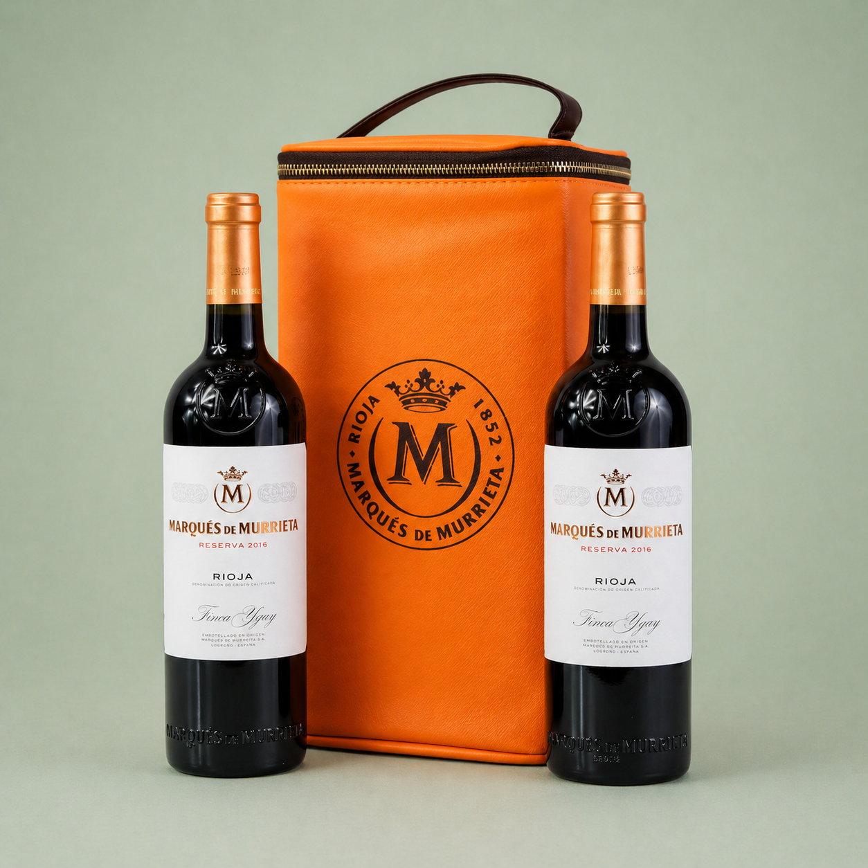 Estuche de lujo Marqués de Murrieta con dos botellas de vino Reserva 2021 y bolsa naranja.